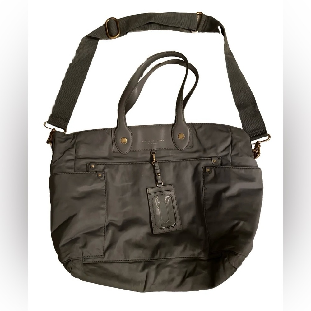 Marc Jacobs Eliz-A-Baby Grey Tote with diaper pad.